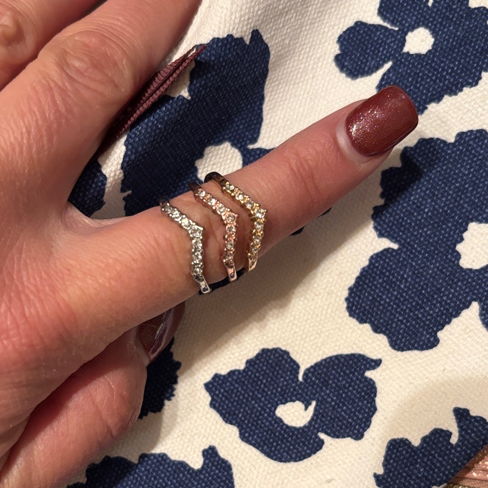 Elegant Chevron Ring Set in Silver Rose Gold and Gold Size 7